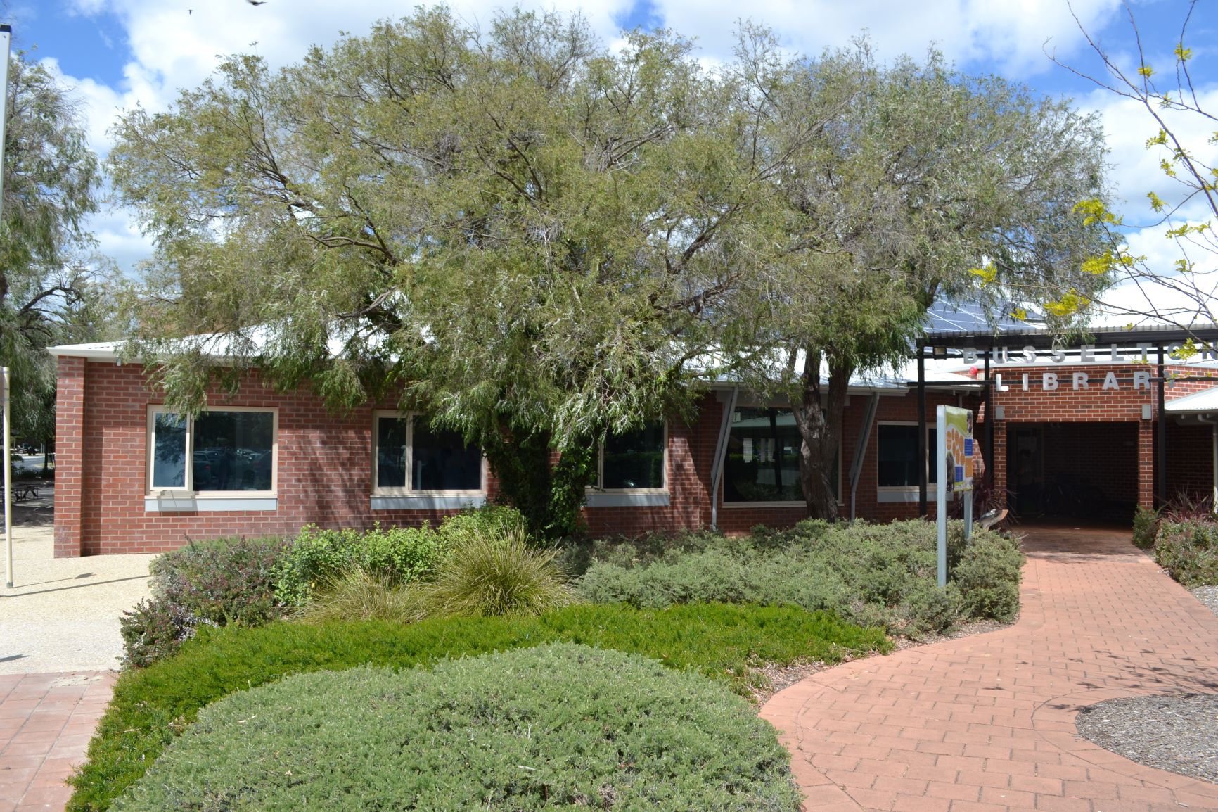 Busselton Library